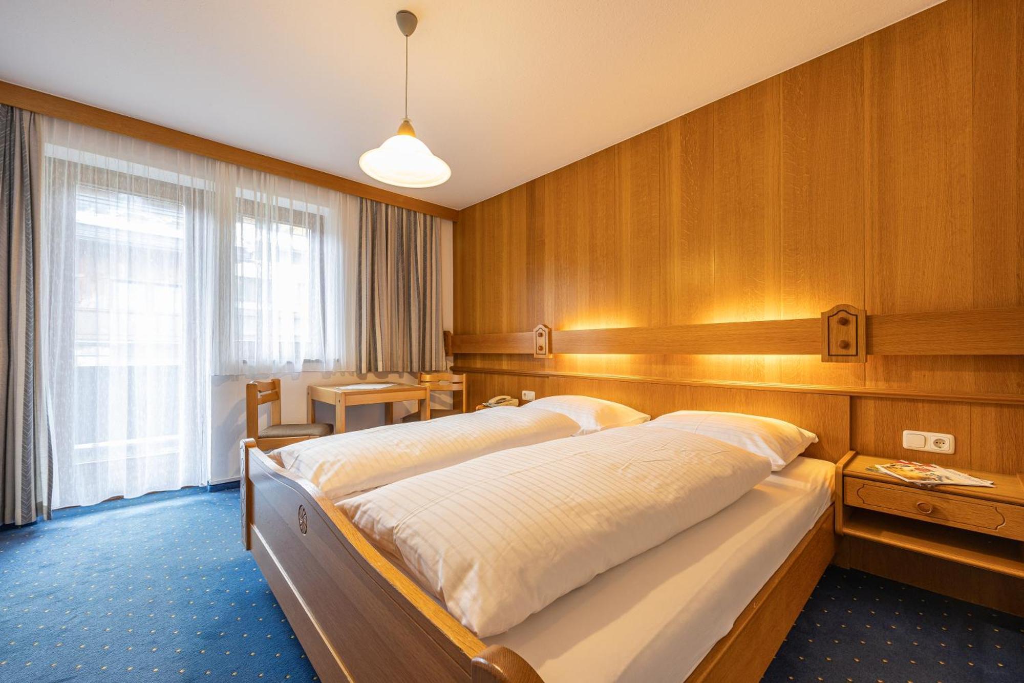 Pension Haus Riedlsperger Saalbach-Hinterglemm Buitenkant foto